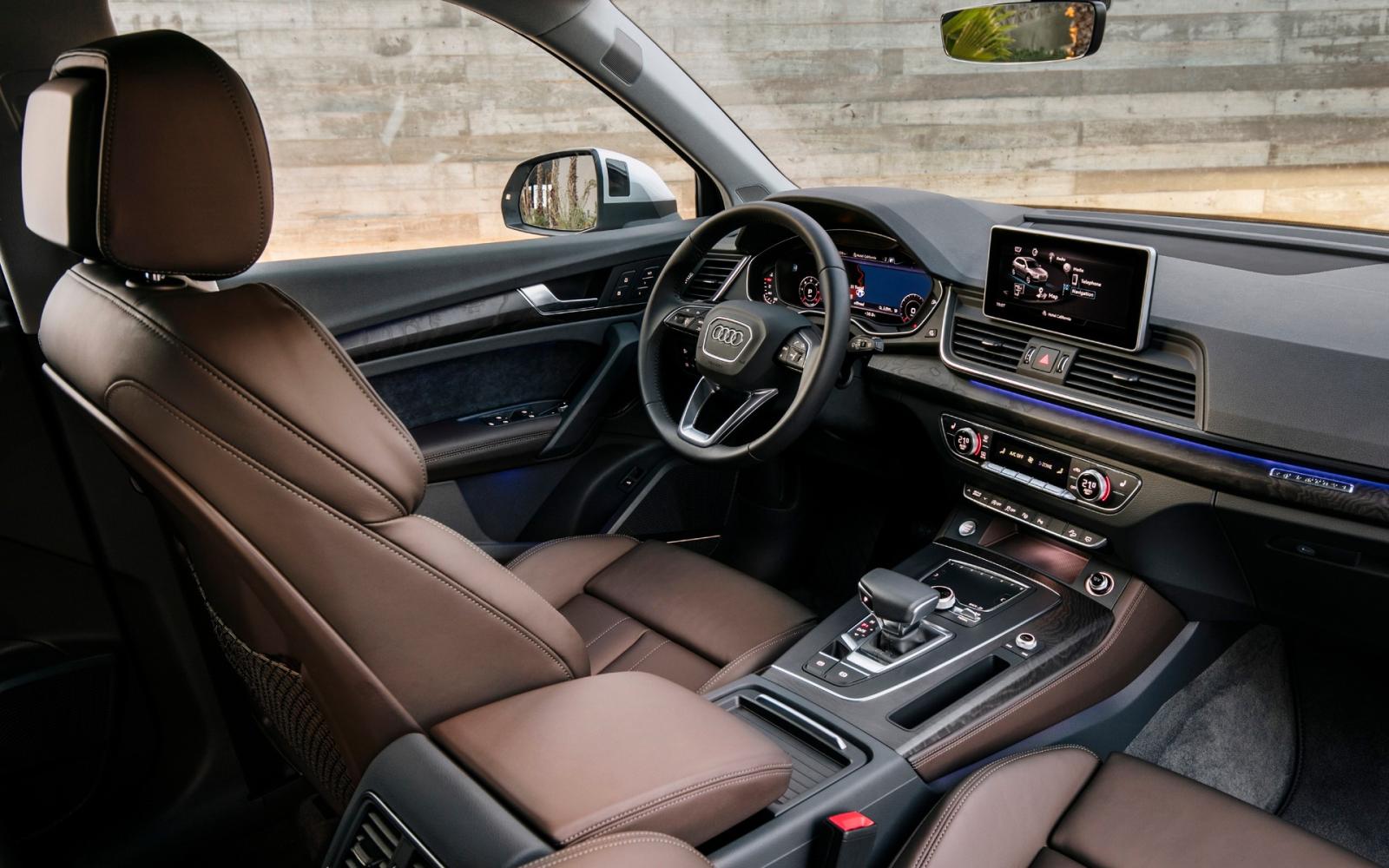 奥迪最便宜的suv 内饰堪比奔驰gla 出了名的大气耐看