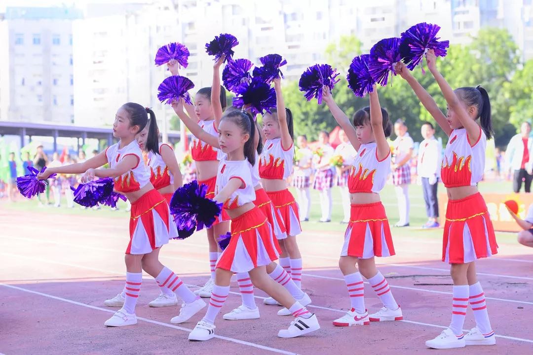 厦门侨英小学举行2018年秋季运动会