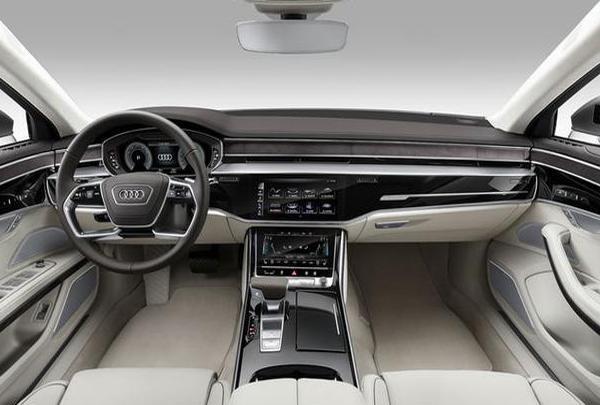 奔驰E300L全面对比奥迪A6L 到底谁更豪华