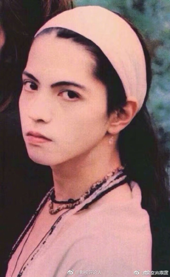 word天又发现了一名美男子彩虹乐队主唱hyde67