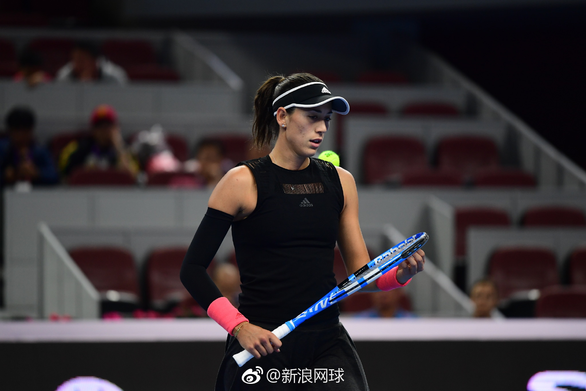 前冠军穆古鲁扎出局