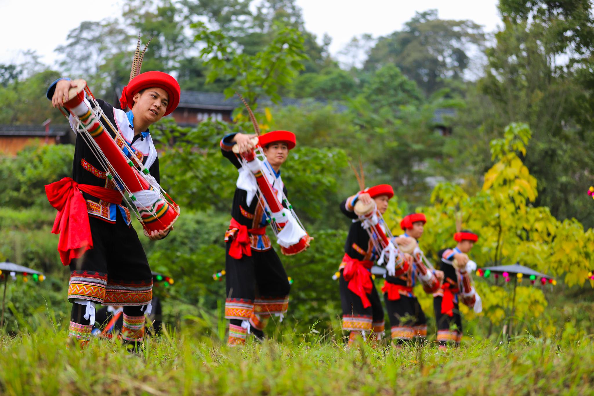 广州旁边竟有这样一座古寨,极具少数民族特色,知道的人却不多