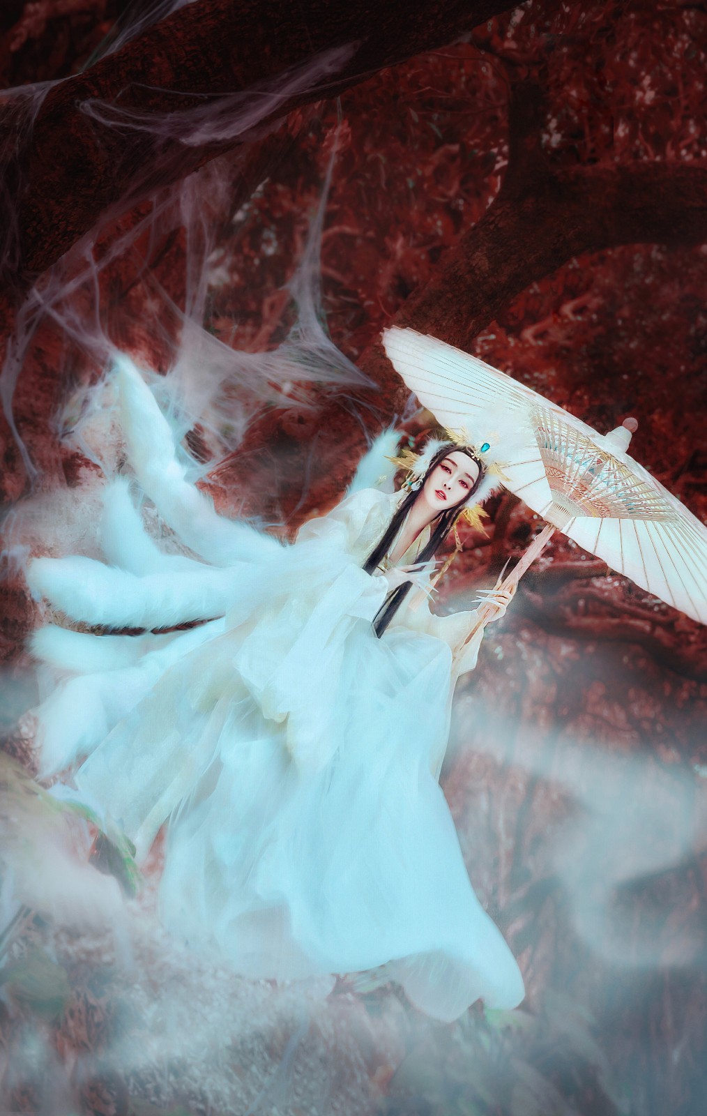 美女拍摄狐妖写真撞脸范冰冰不仔细看还真以为是范冰冰