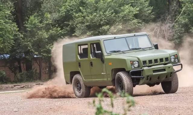 献礼建军节——军用版北汽勇士