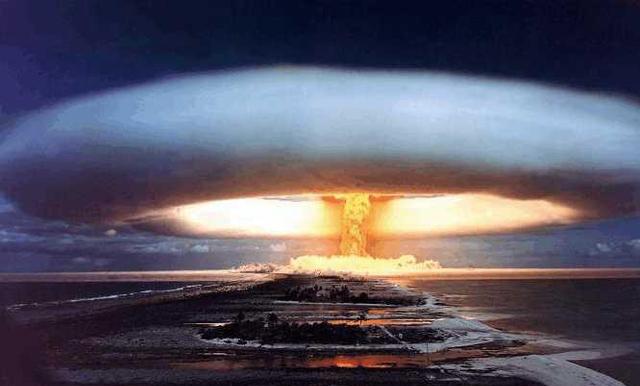 中国正式公布核武器使用"新三原则",谁若触碰必将进行百倍反击