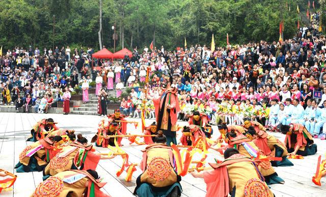 务川仡佬族祭天朝祖祭祀大典暨仡佬族民间系列文化活动隆重举行