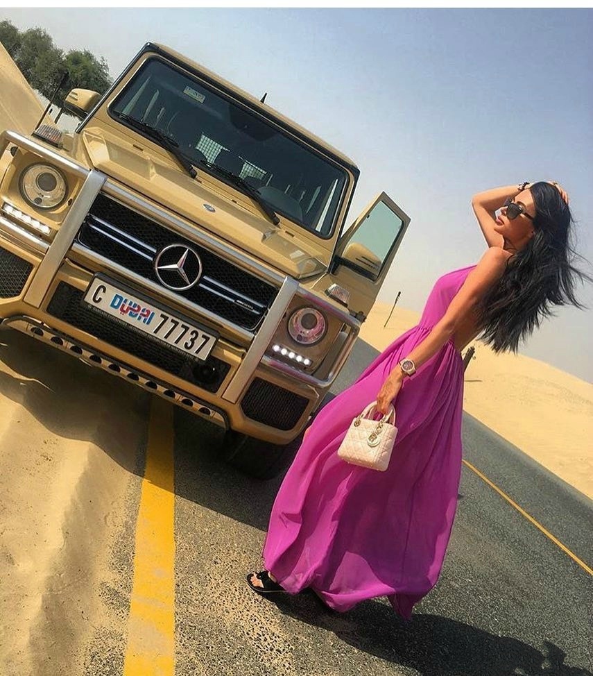 奔驰ggirls美女与猛兽