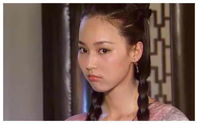 想当初,吴佳妮灵气满满,出演的每一个角色都得到了观众的喜爱,为爱