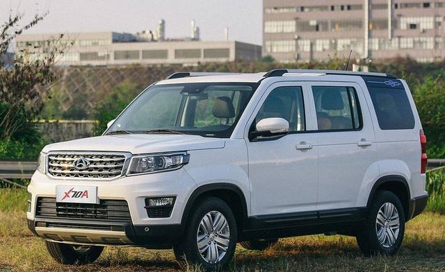 长安说到做到!5万块的"路虎发现"已上路,比五菱宏光有面多了