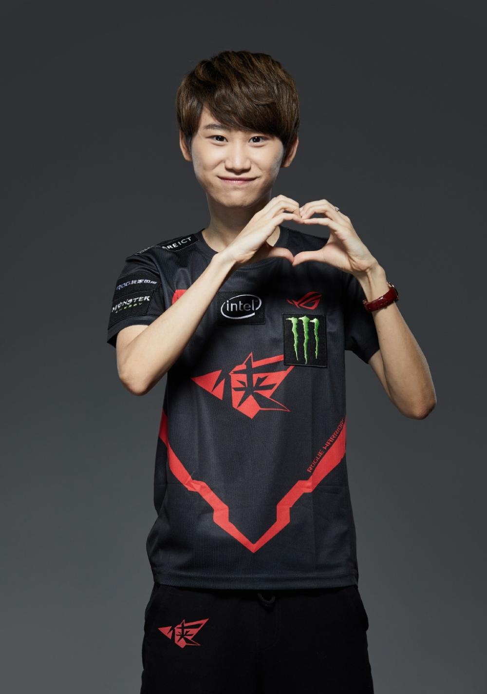 洲际赛doinb跑酷男刀全场逃跑, 国际赛场实力遭质疑