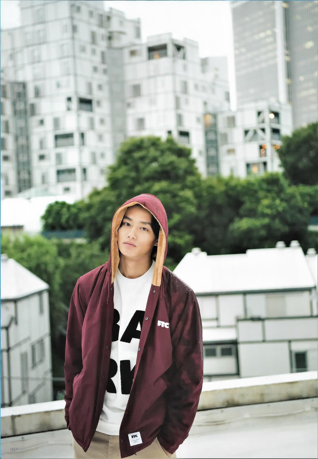 25 岁的野村周平出生于日本兵库县