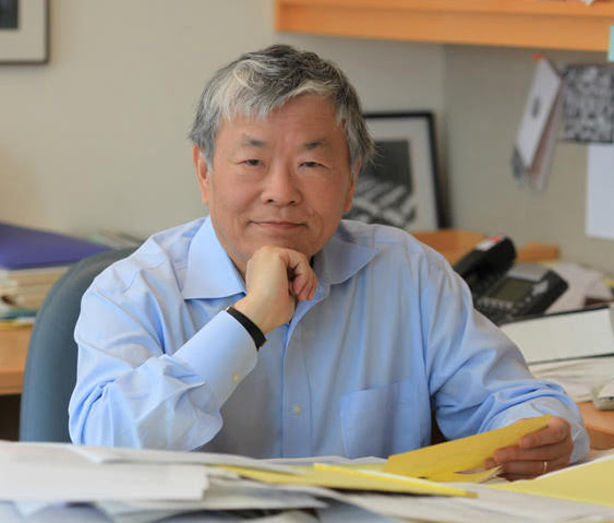 日本量子化学家福井谦一,他曾毕业于日本京都大学,因其提出直观化的