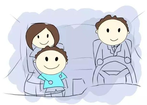 安全隐患二:让小孩系成人安全带