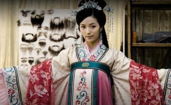 这为宋朝公主是宋仁宗的女儿福康公主,福康公主自小就备受宋仁宗的