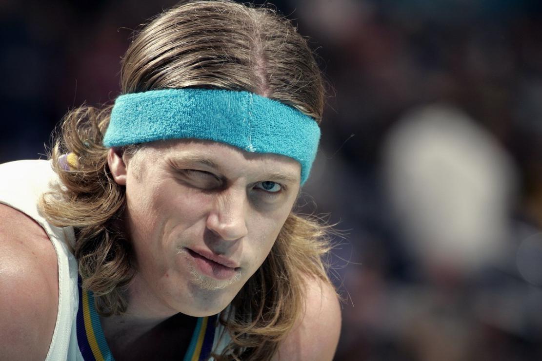 21岁在cba开启篮球生涯,进nba后野蛮生长,是鸟人安德森的故事