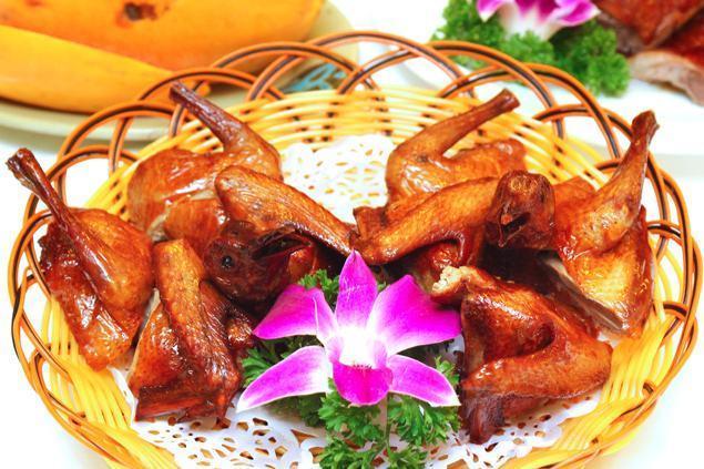 中山美食--红烧乳鸽