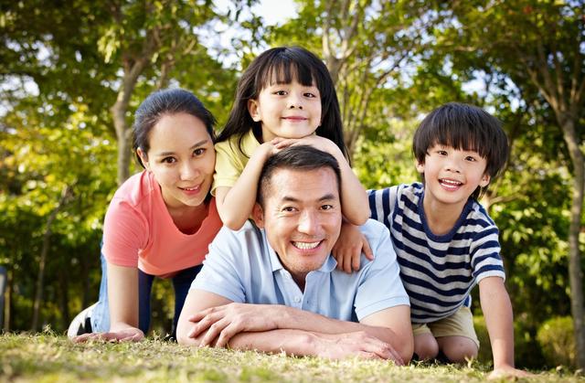 孩子开学前,优秀的爸爸妈妈必须要知道的5个职责,孩子越优秀