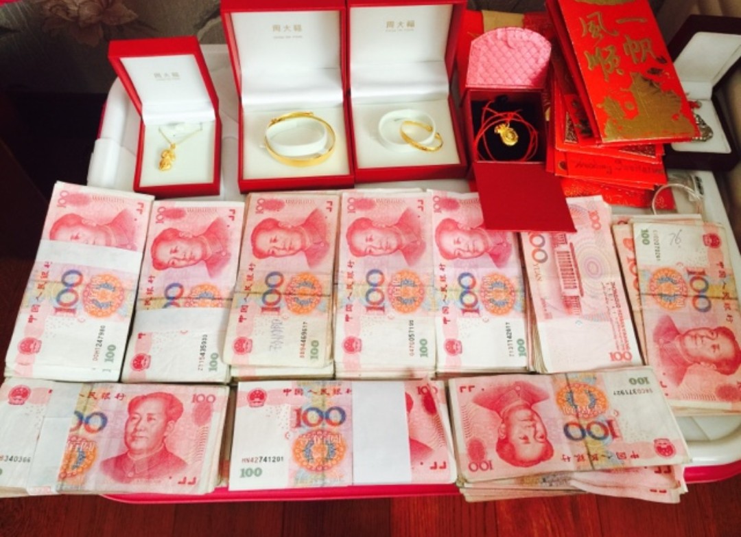 我妈嫌婆家太穷,没要彩礼还陪嫁10万,老公说了句话我不想嫁了