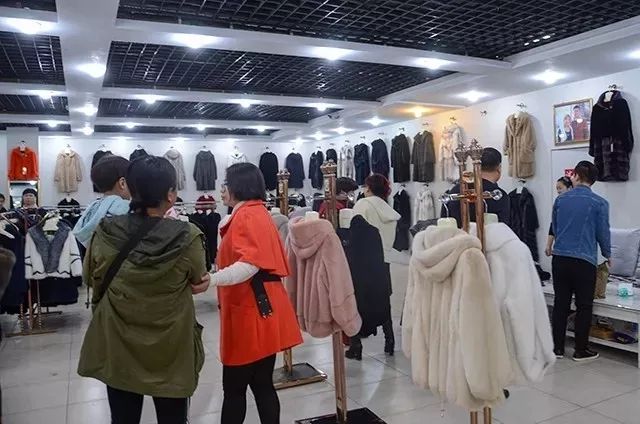 【推荐】淄博皮草城开业期间抽大奖活动持续进行,下一个幸运儿就是你!