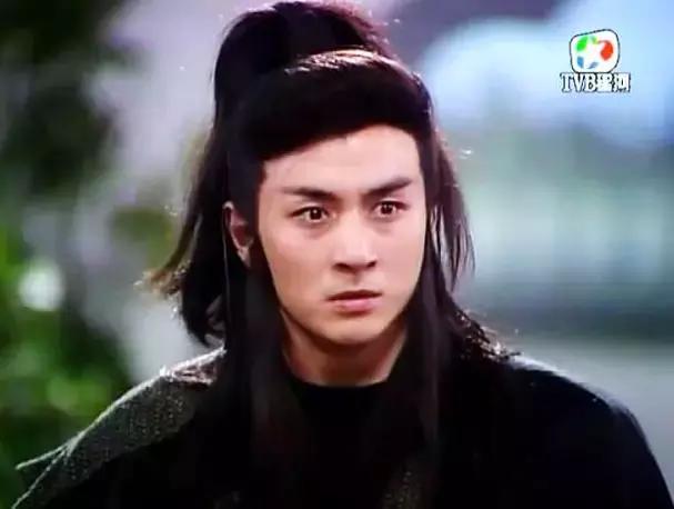 那位因为复仇而变得沉郁的跛脚黑衣少年傅红雪