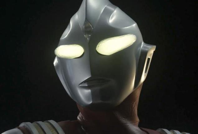 奥特曼拥有了眯眯眼会是怎么样迪迦颜值变高初代看起来很搞笑