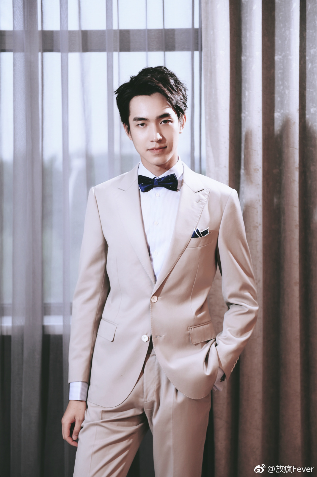 严禹豪 最近被这位小哥哥潦到了