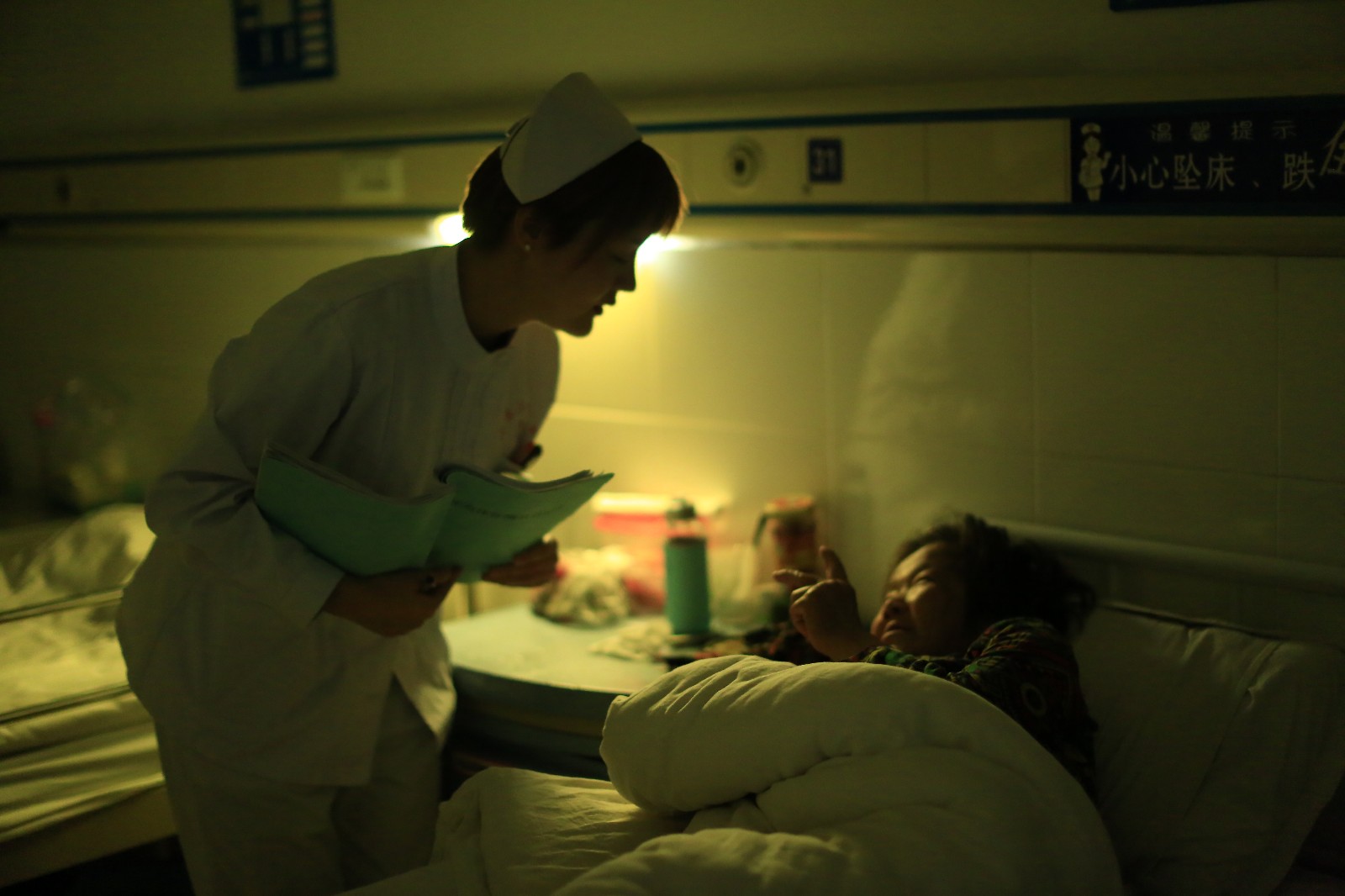 直击普通护士在病房里度过的"护士节"