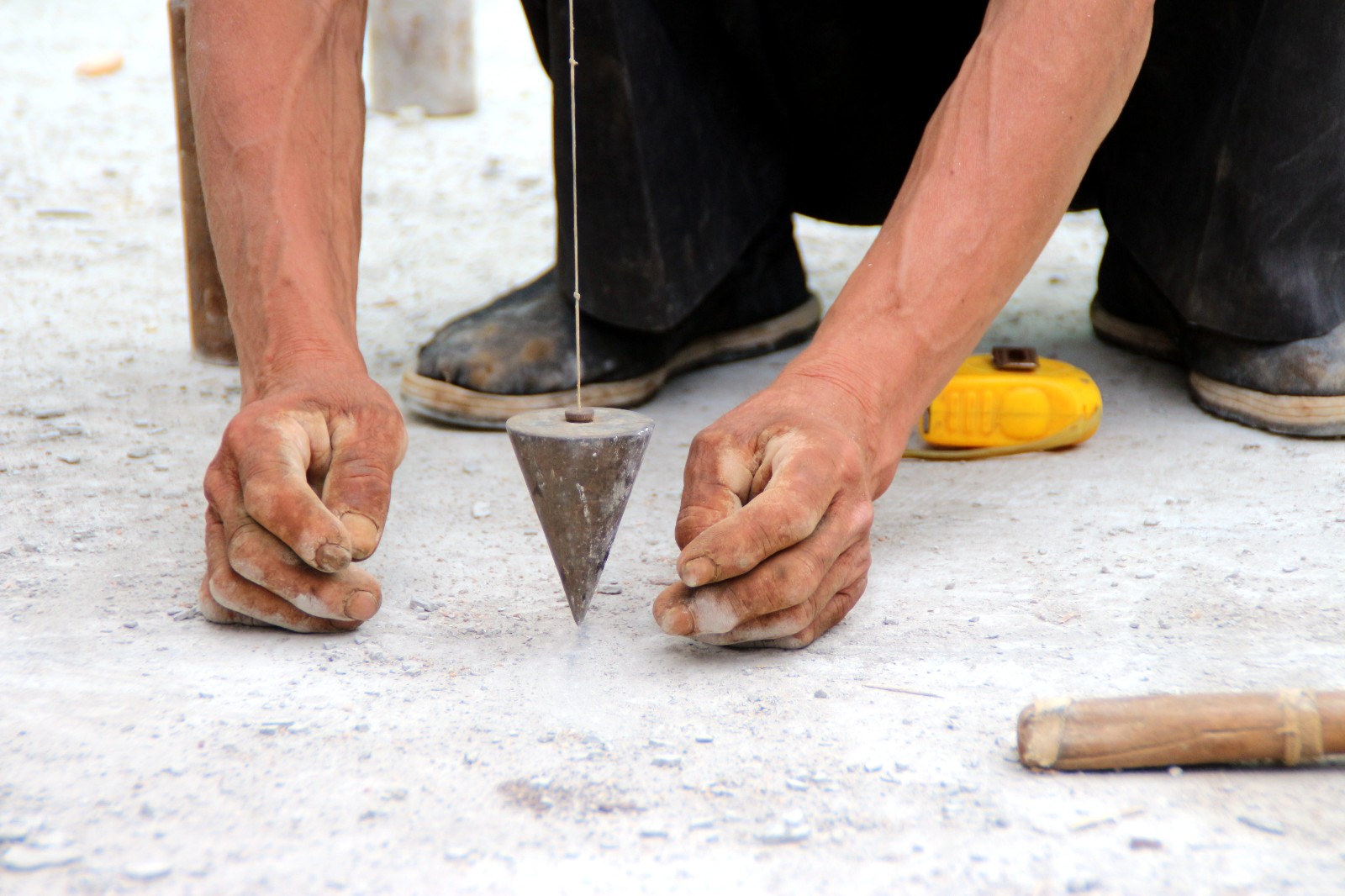 建筑工地上的农民工:跟着盖了那么多房子,就是没有自己一套