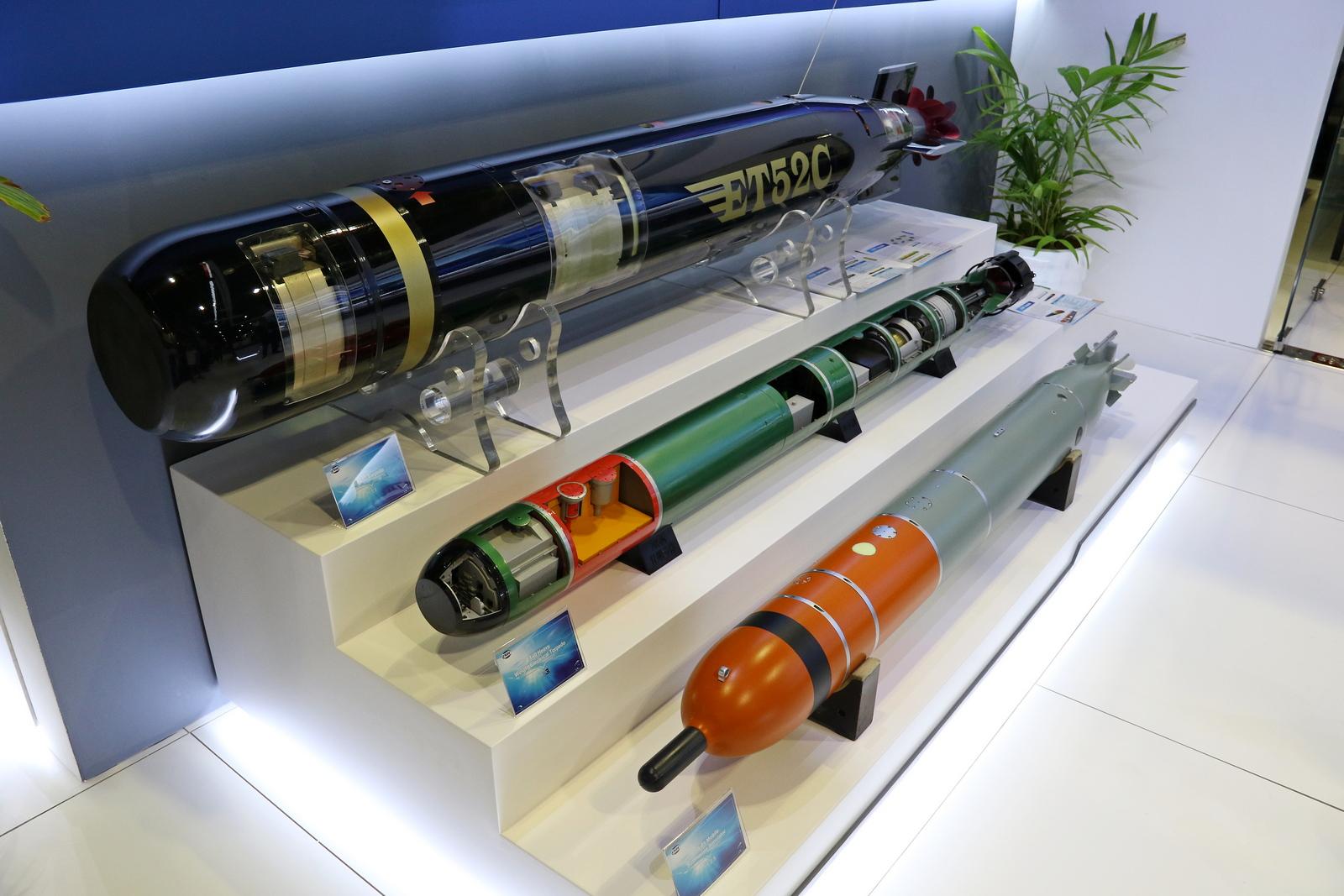 324毫米鱼雷,533毫米鱼雷以及反潜火箭助飞鱼雷,可以说是当前国际上