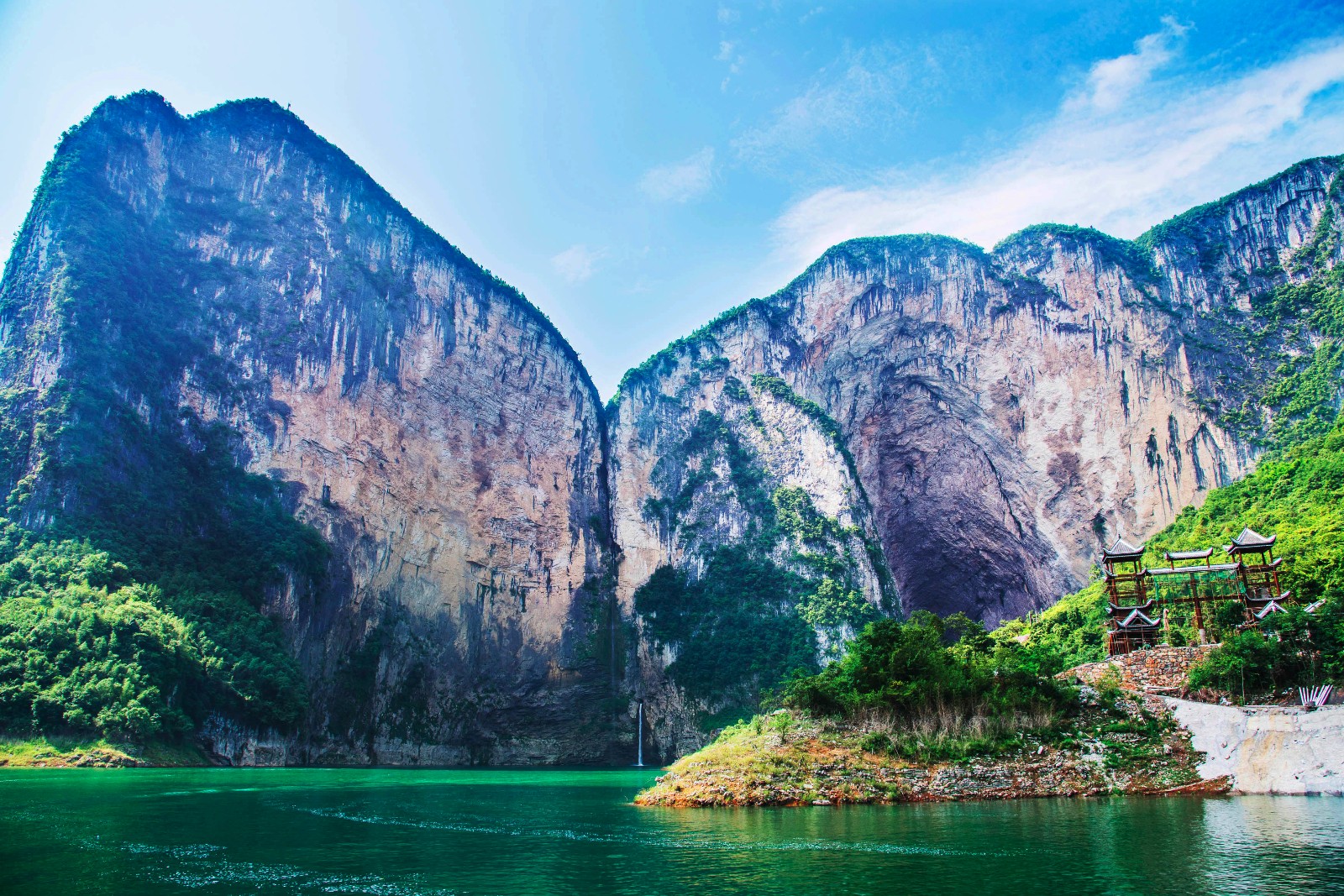 号称人间最清澈的清江,水为什么这样清