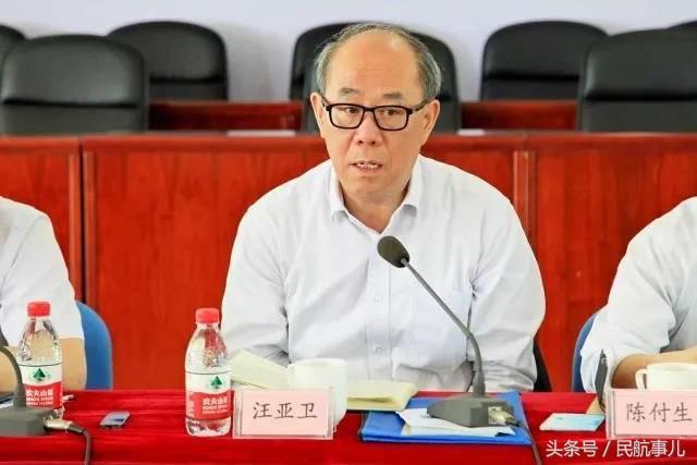 前一天,通飞总经理杨雷,副总经理张枢玮一行在特飞所,就中法合作重载