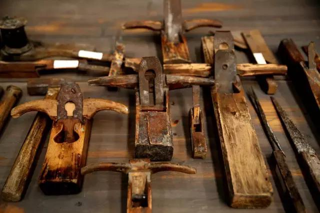 渐行渐远的传统,这些木匠工具还有几个年轻人识?