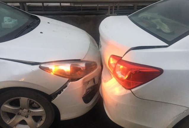 雪佛兰科鲁兹被标致308追尾车网友法系车才是最良心的合资车