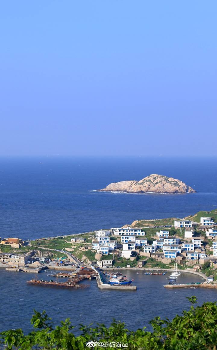 我记得舟山有花鸟岛名字就美我当年就想去那里