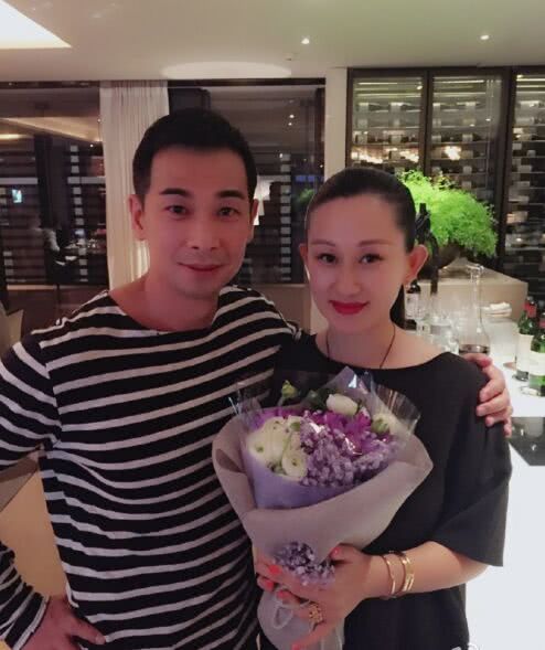 他是梅艳芳唯一想嫁的人,今娶小8岁娇妻,是3个孩子的爸爸!