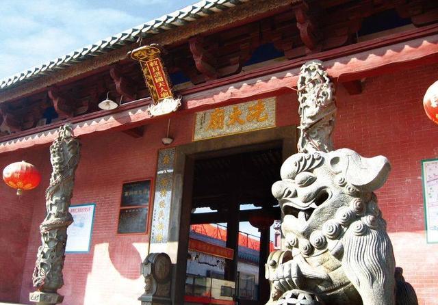 三,风景名胜高州市原称茂名县,高州县 ,是由元代起高州府(路)治茂名县