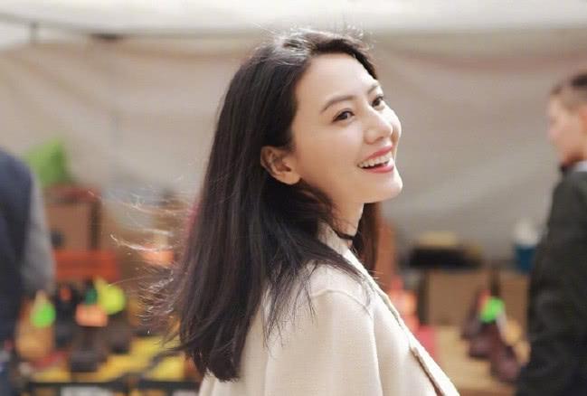 高圆圆领衔回眸一笑很倾城的女神们说美摄人心不夸张