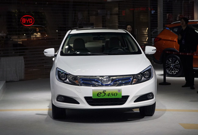 799万起元ev360深圳上市比亚迪绿动深港澳车展