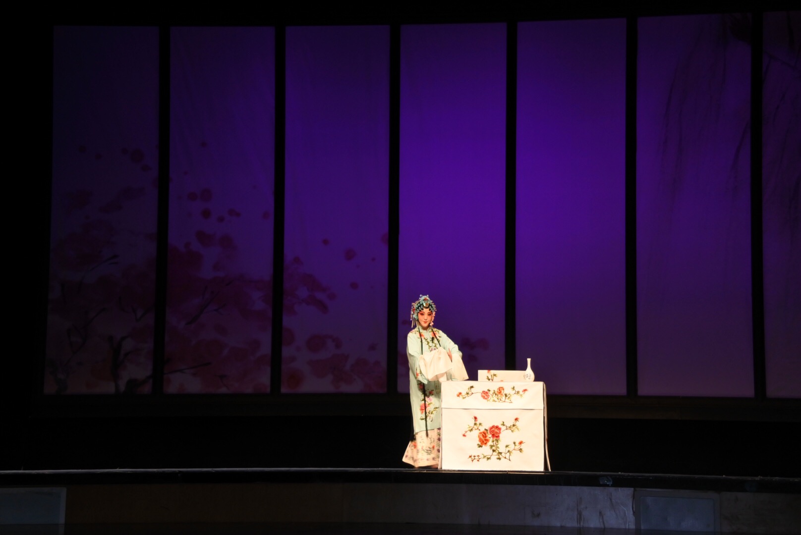 百戏盛典首场大戏《牡丹亭》,由全国八大昆曲剧院团联合演出