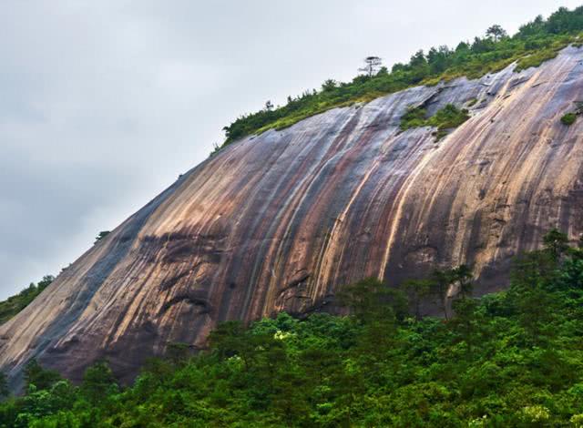 广东最牛的石头,占地1101亩,一石成山巍然屹立,号称天下第一石