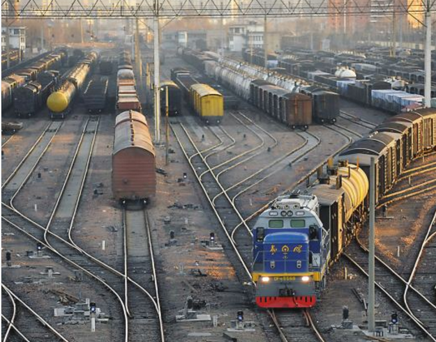 100多条轨道,跑错一条就是灾难|自动化|编组站|北站_新浪新闻