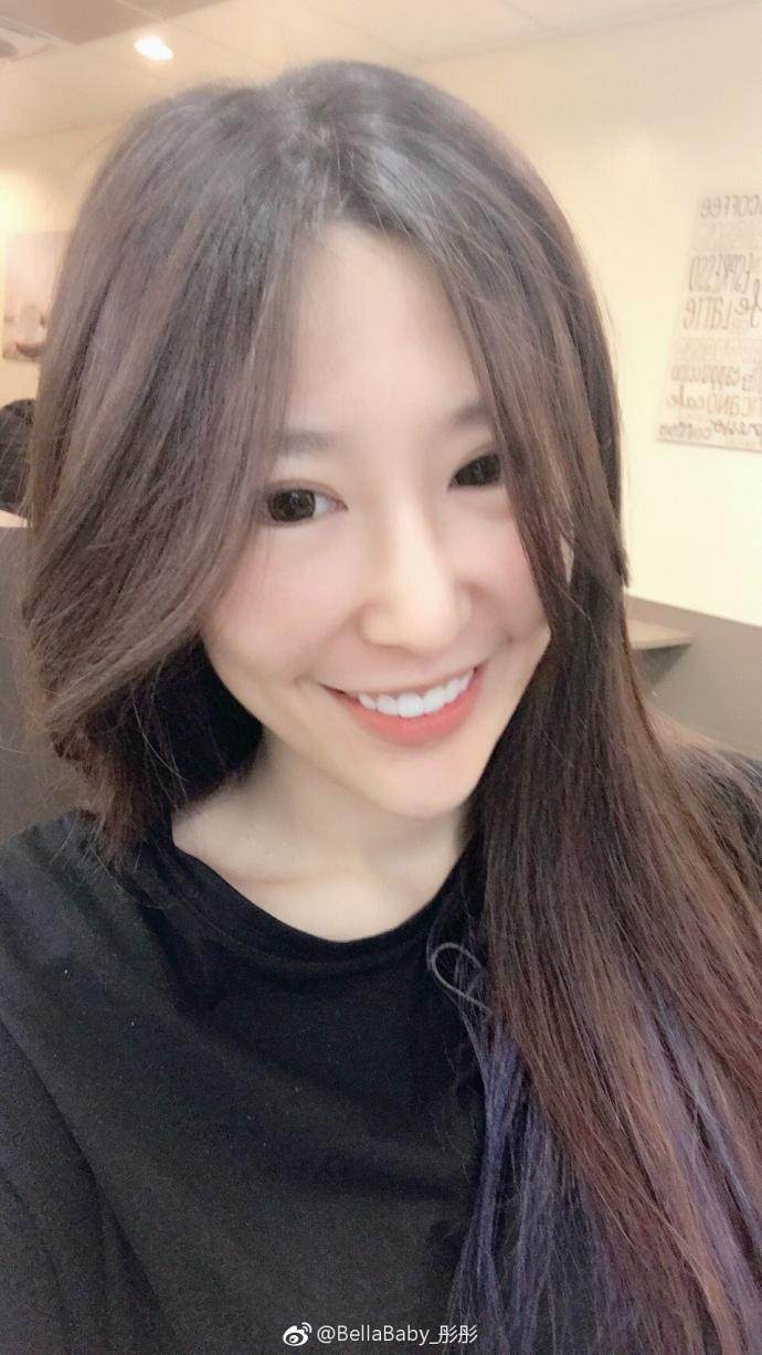 英雄联盟: 昔日人气女解说, 现待业在家, 微博求工作.|英雄联盟|谢依