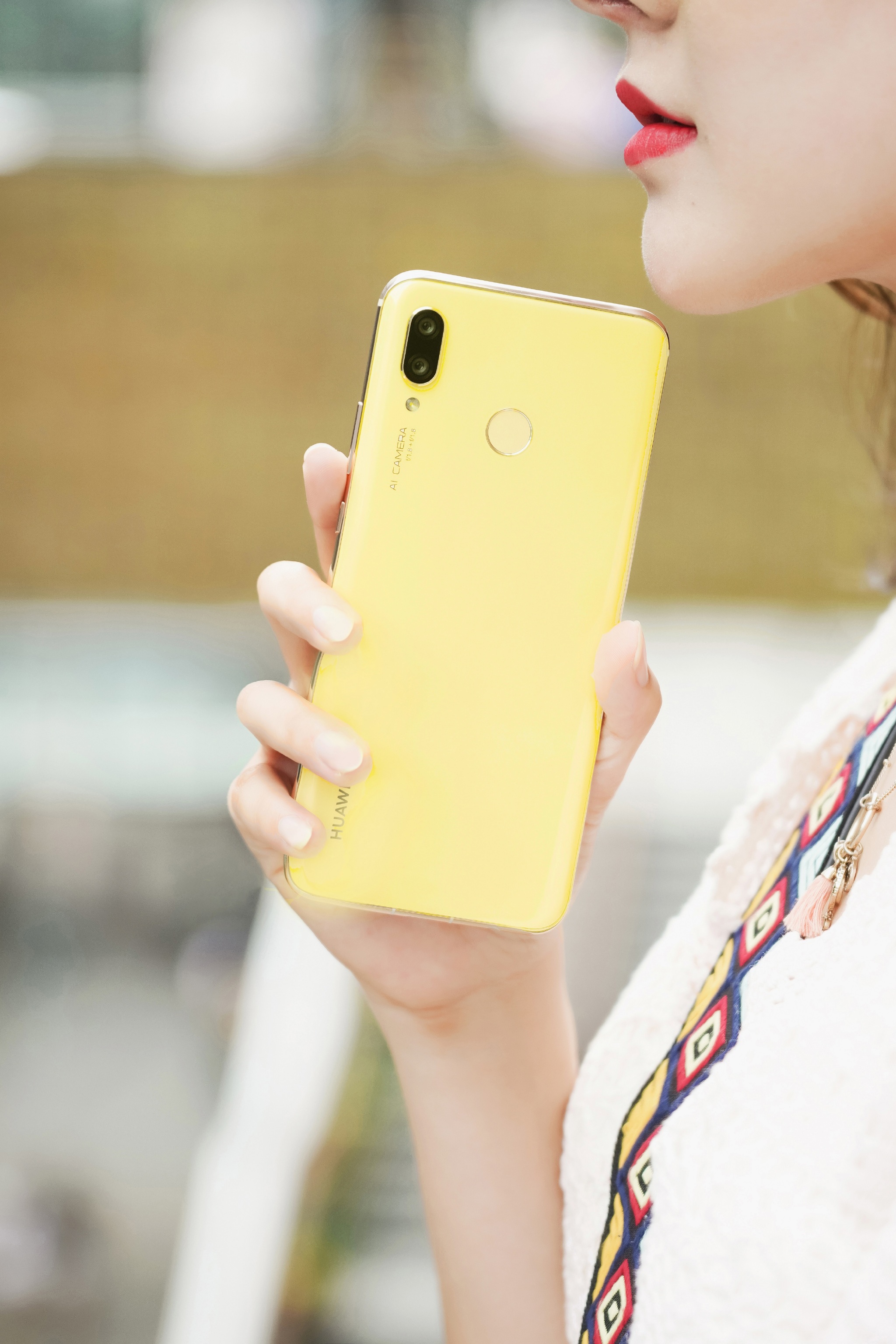 轻奢樱草金来袭原来不止是穿搭可以这么潮流华为nova3樱草金