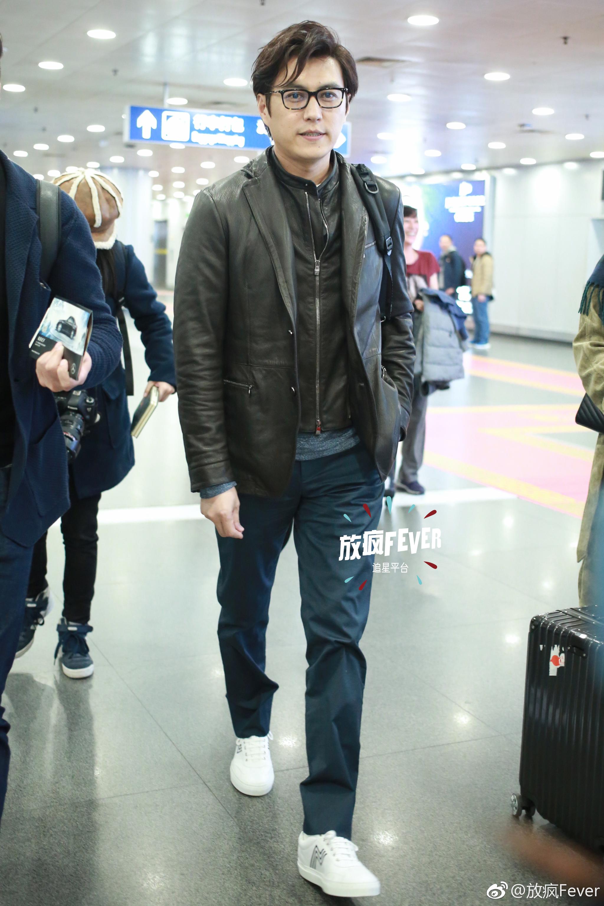 皮夹克 ,真的有男人的帅气和硬气好喜欢好喜欢好喜欢!