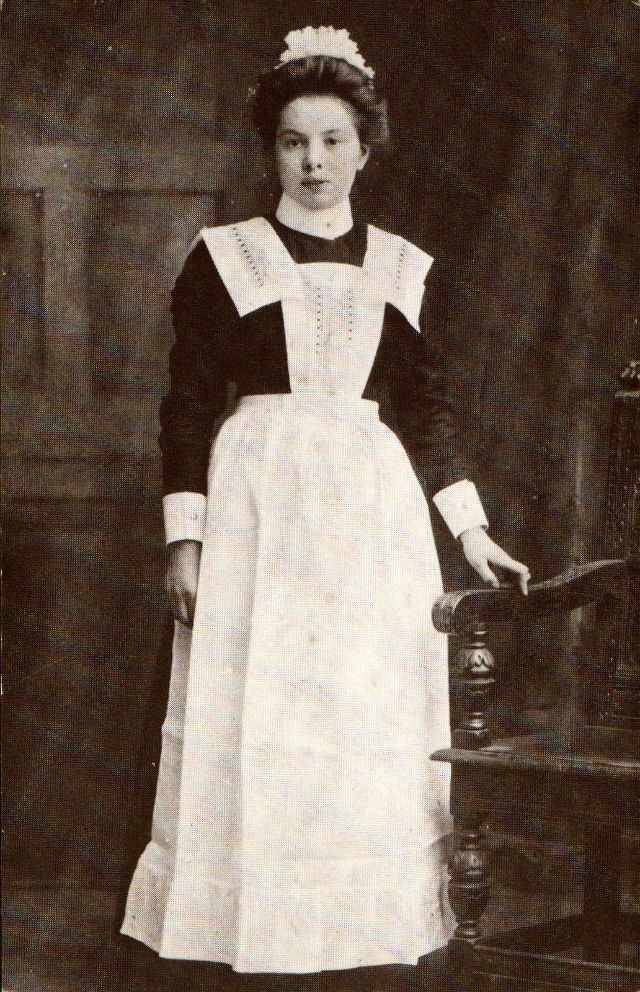 老照片二十世纪初的英国女佣4