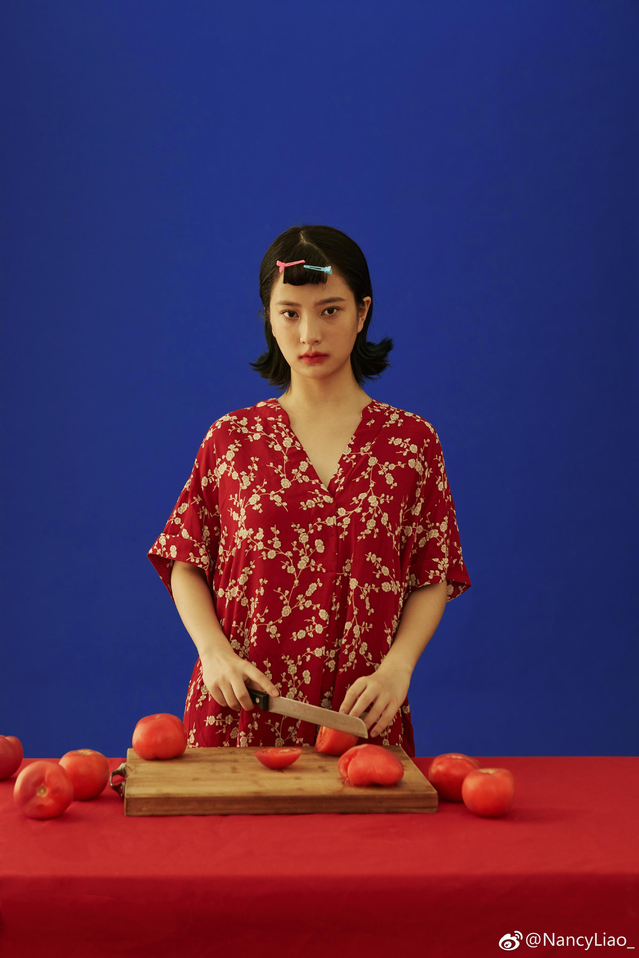 红×蓝×@nancyliao__新浪新闻