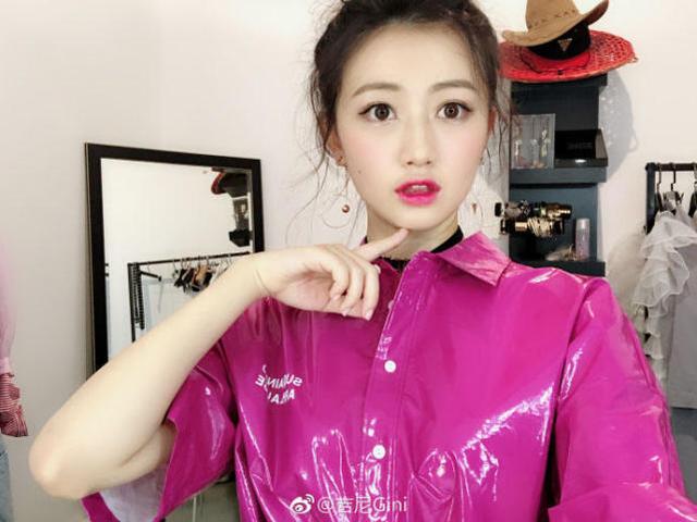 kpl美女解说gini晒私人照片网友说可以当新壁纸了