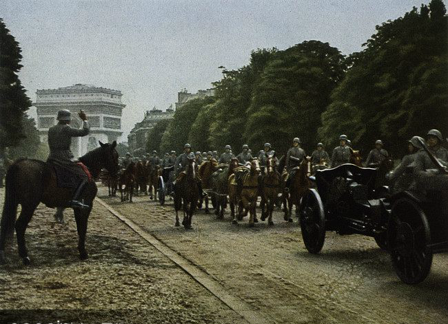 老照片,1940年德军不费一枪一弹占领巴黎