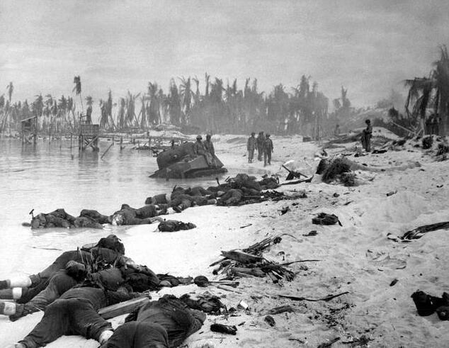 日本投降一个月后,中国村庄惨遭400名日军屠村,日军被全部歼灭