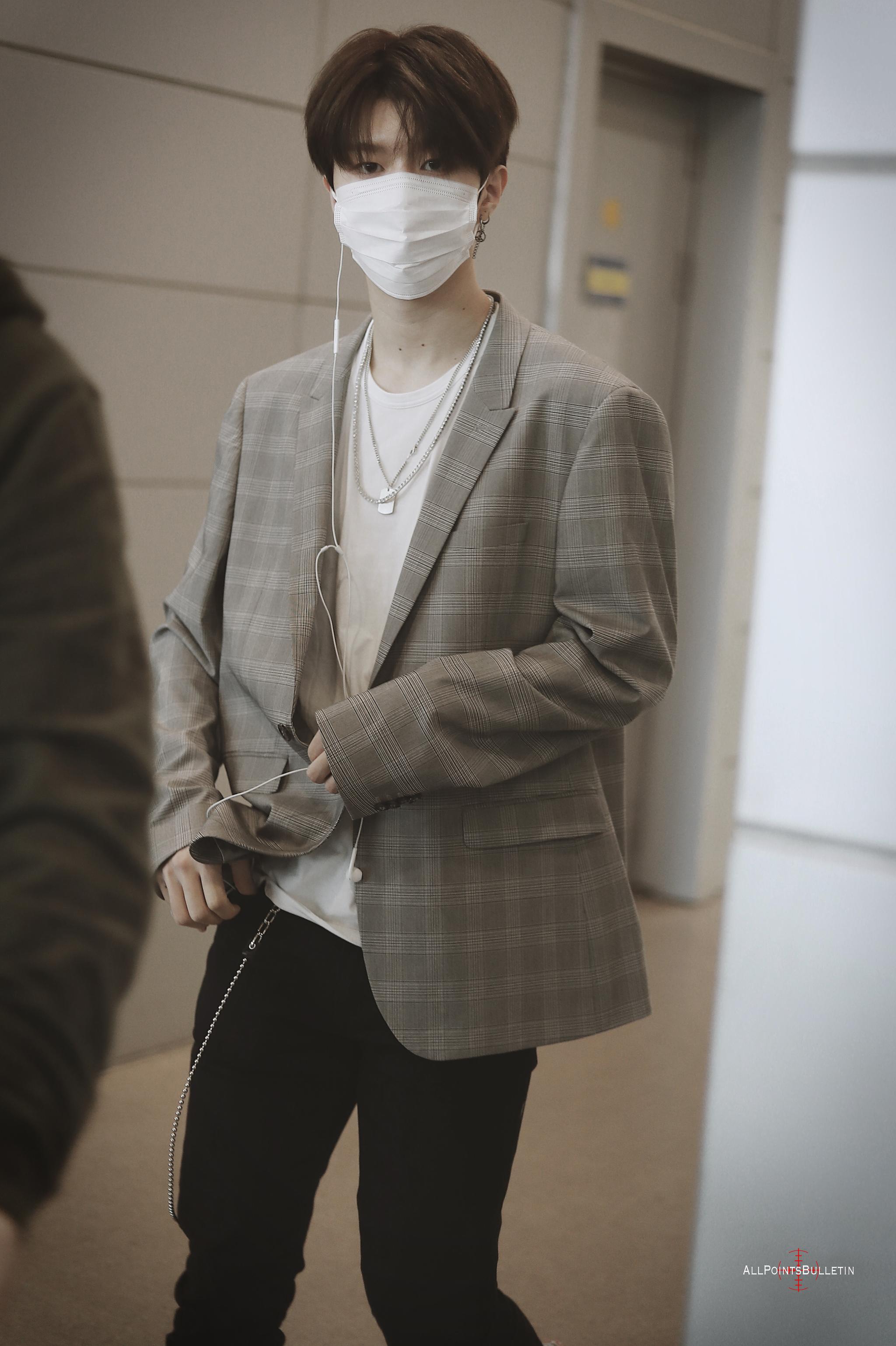 范丞丞回国的机场照也太好看啦